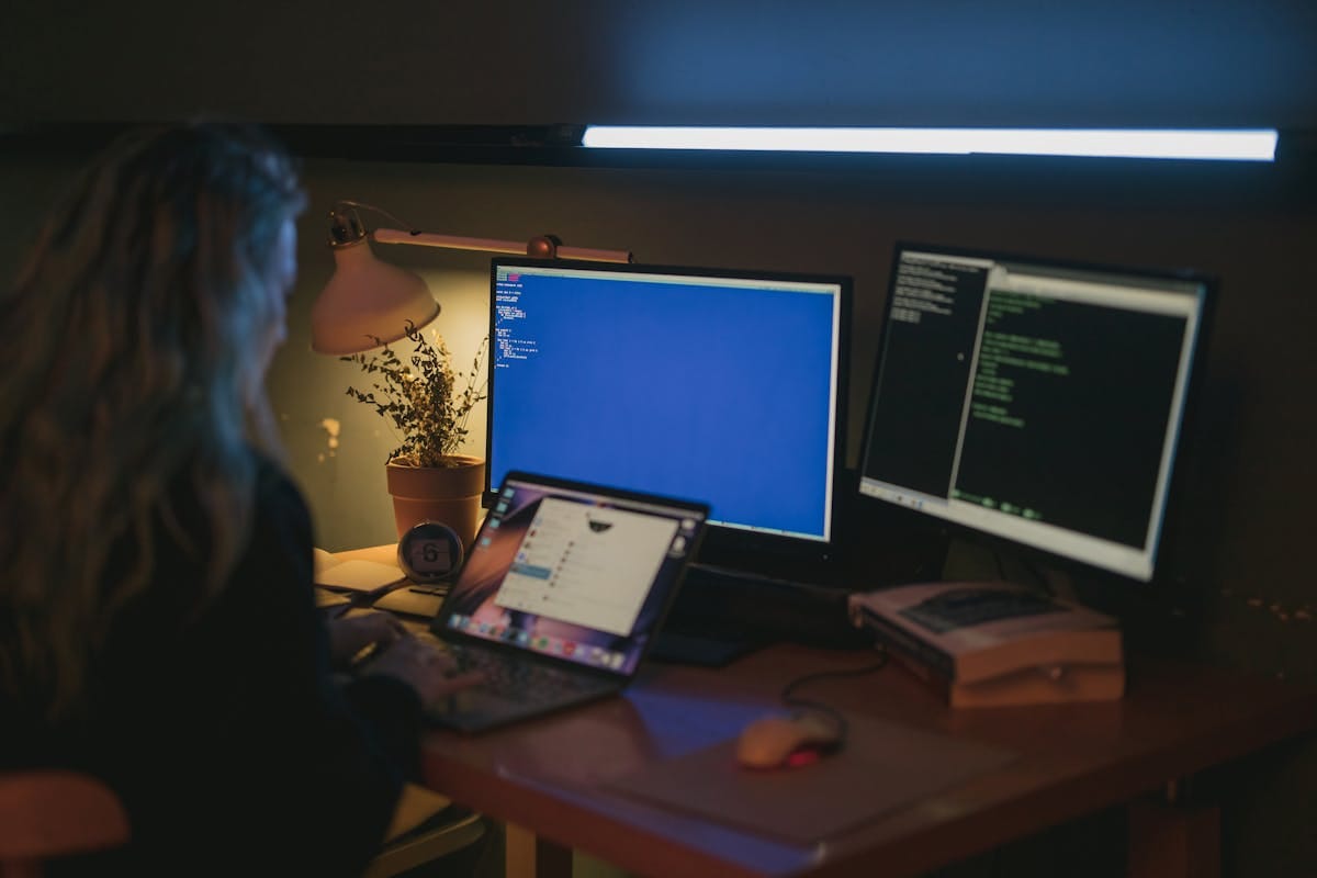 Smartphone connecté au WiFi en voyage
