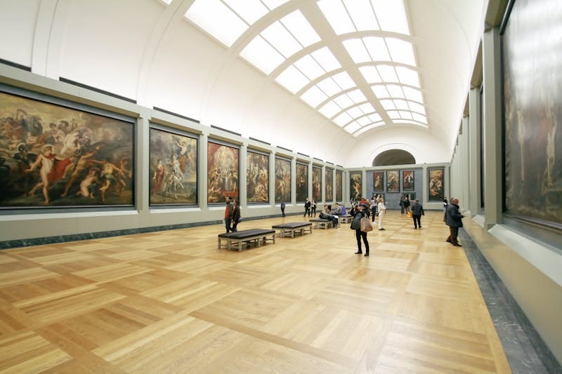 musées gratuits – Sculptures dans un musée de Londres