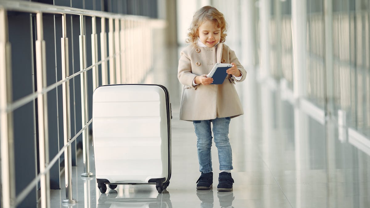 ETA enfants Royaume-Uni délai à l’aéroport