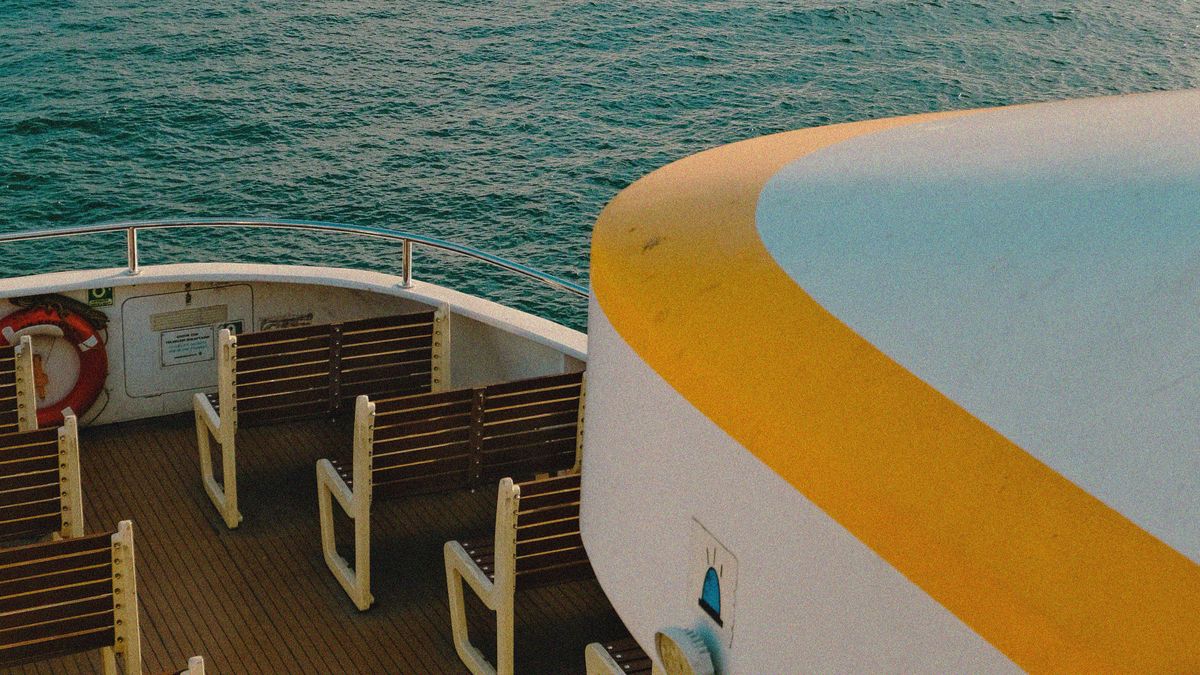 ETA UK croisière formulaire : paquebot de croisière en mer vers les îles Britanniques