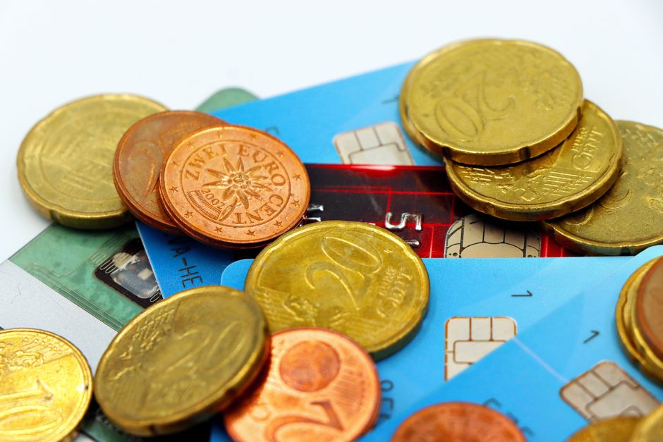 Application de néobanque britannique ouverte sur un téléphone