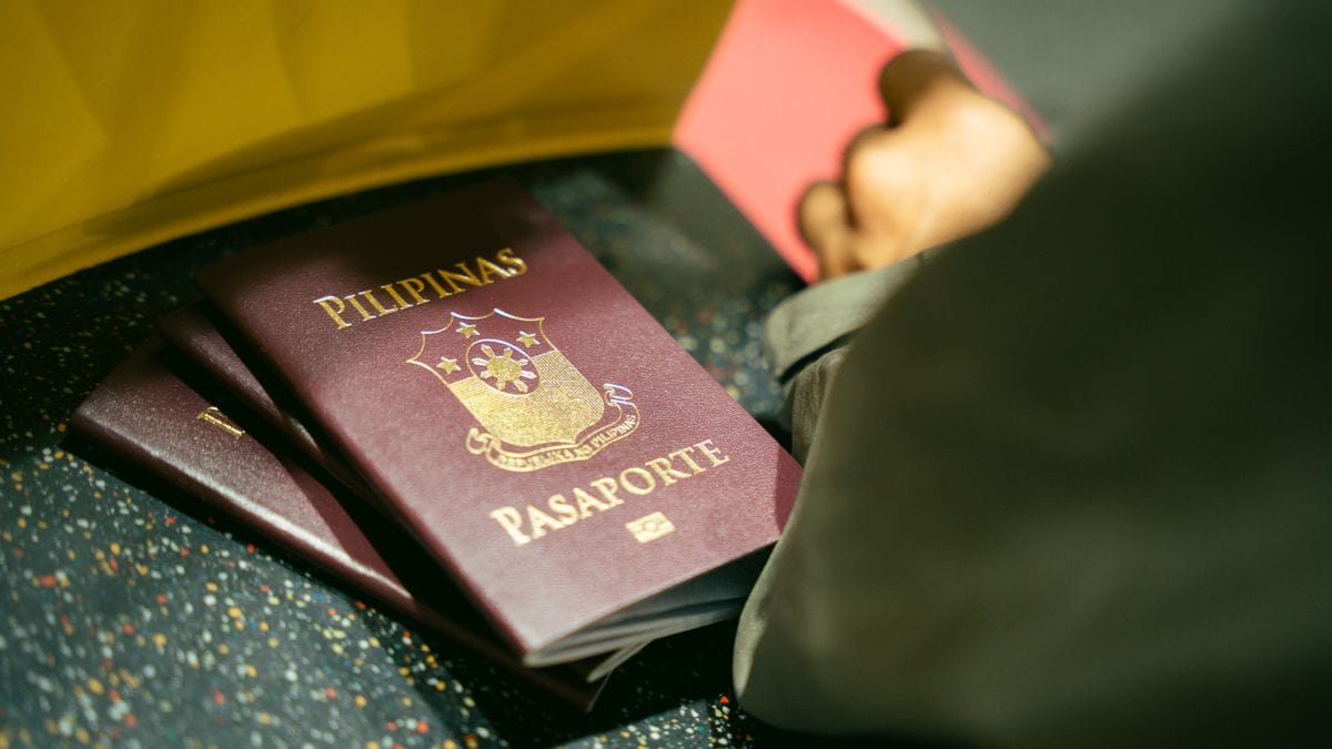 Enfant avec passeport pour une ETA Royaume-Uni