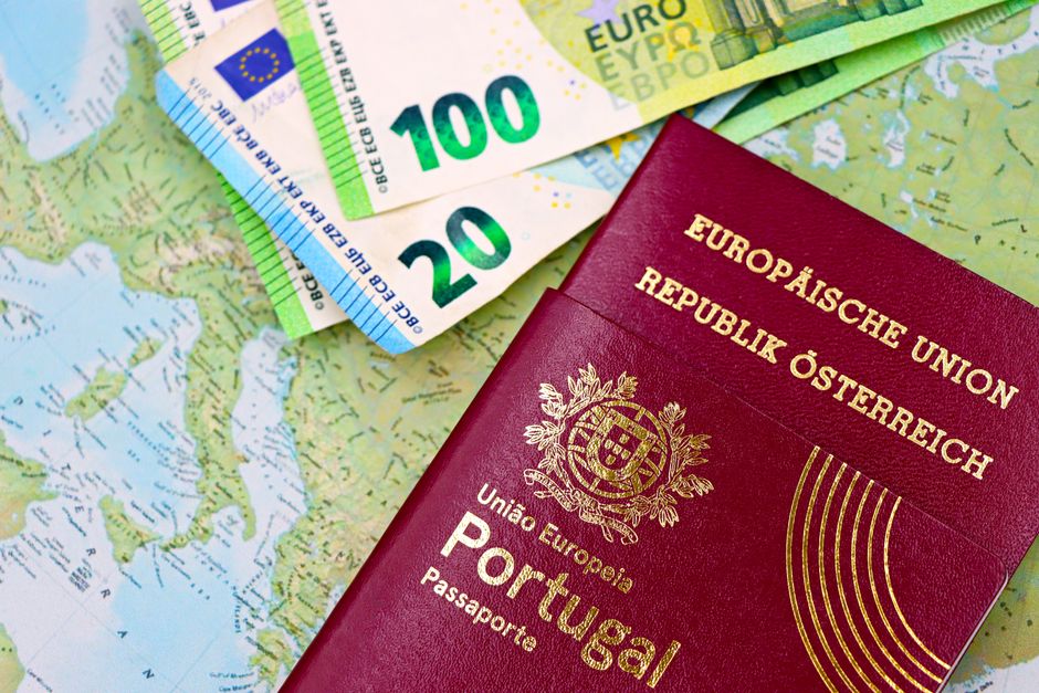 Voyageur préparant son autorisation ETA pour le Royaume-Uni