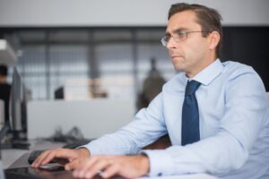 Visa travail Royaume-Uni 2026 : conditions, salaire et prix
