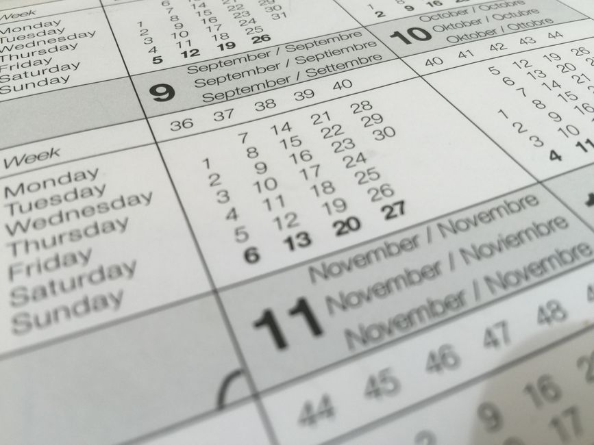 Calendrier utilisé pour planifier une longue visite familiale au Royaume-Uni